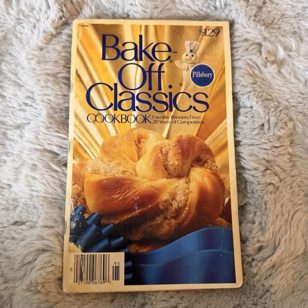 Pillsbury‎ Bake-Off Classics Cookbook Favorite Winners from 28 Years (1979)